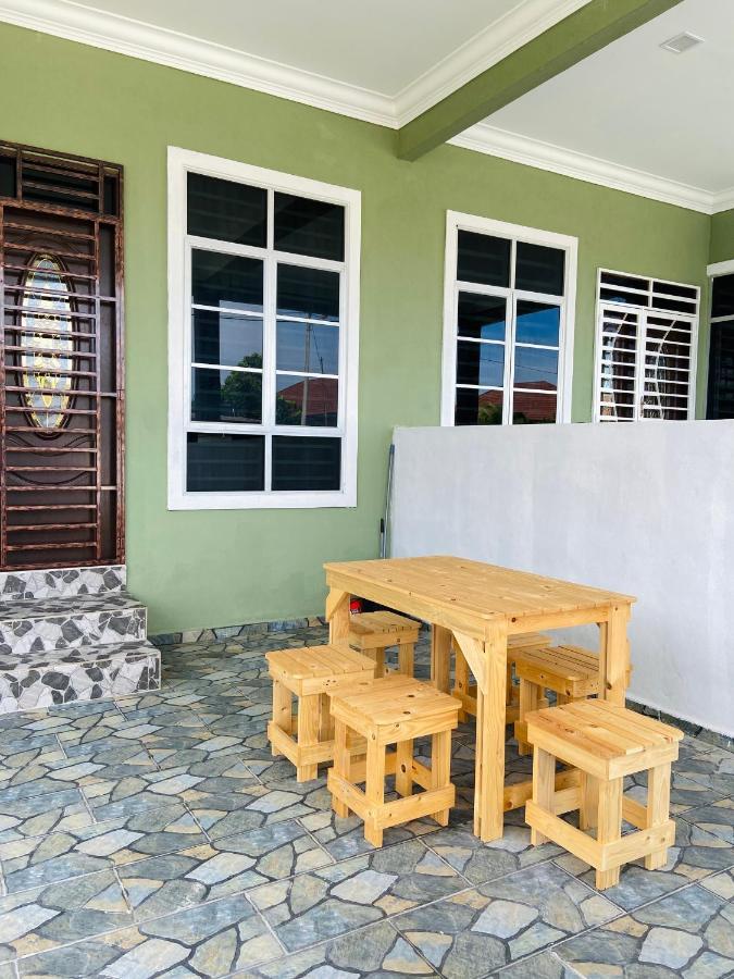 De Jara Guesthouse Dungun For Malay 외부 사진